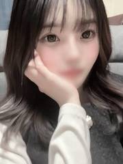 莉乃【りの】(18歳)